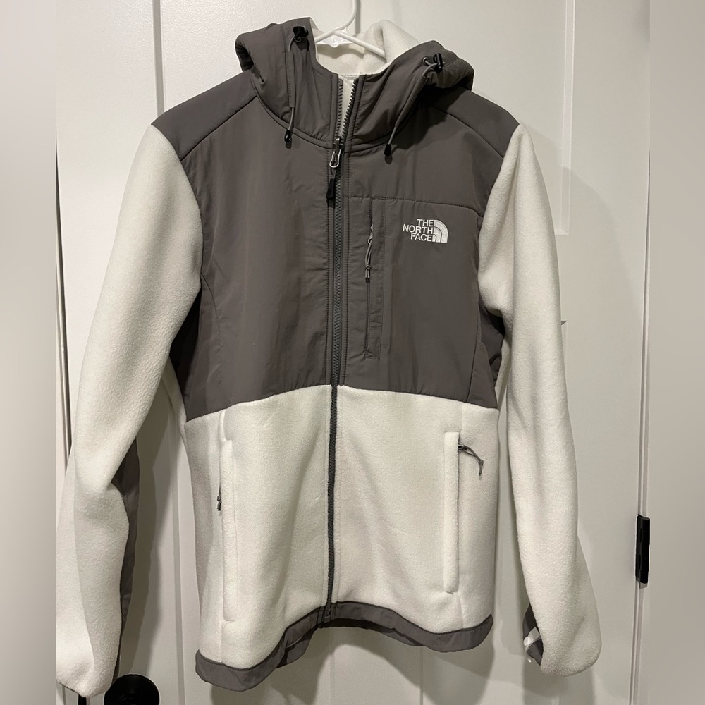 Womens North Face hooded fleece jacket.